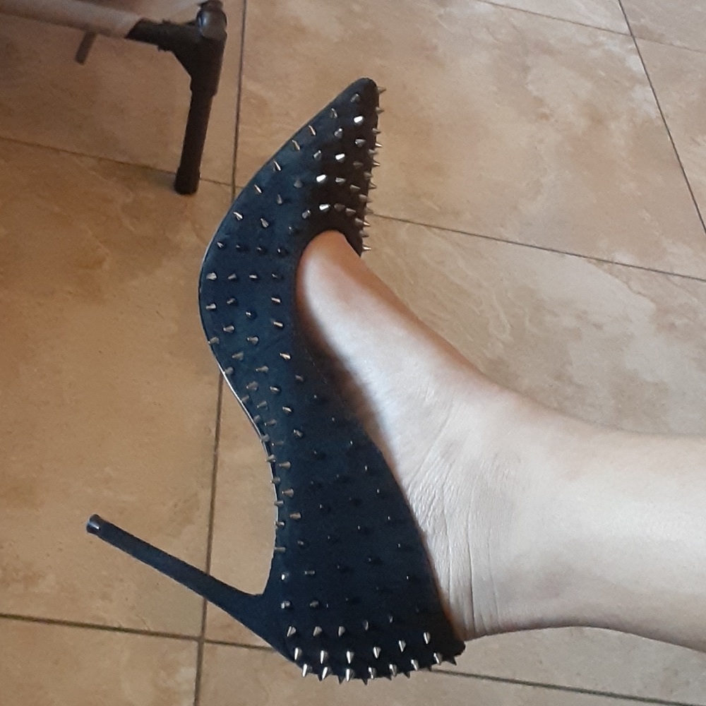 Steve madden spike heels